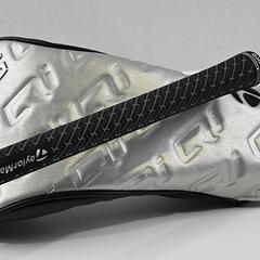 Taylormade Qi35 Driver / 10.5 Degree / Stiff Flex Fujikura Ventus Blue 5 Shaft - Image 8