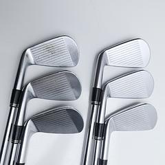 Used Srixon Z745 & Z945 Combo Iron Set / 4 - 9 IRON / Stiff Flex - Image 5