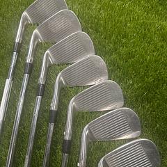 Titleist DCI 3-9 Irons - Image 1