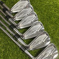 Srixon ZX7 5-PW Irons - Image 1