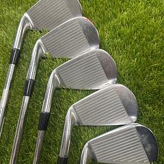 Mizuno JPX 800 XD 5-PW Irons No 7 - Image 3