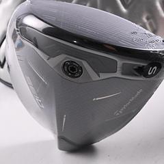 Taylormade Qi35 Driver / 10.5 Degree / Stiff Flex Fujikura Ventus Blue 5 Shaft - Image 2