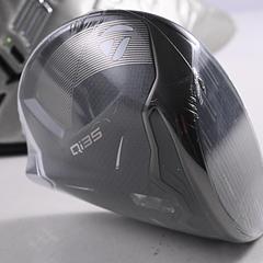 Taylormade Qi35 Max Lite Driver / 10.5 Degree / Regular Flex Vanquish 4 Shaft - Image 5