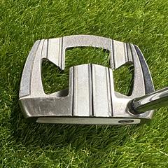 Odyssey White Ice Mini T 35" Putter - Image 2