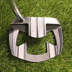 Odyssey White Ice Mini T 35" Putter - Image 3