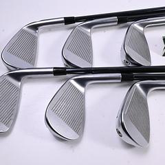 Left Hand Ping i530 Irons / 6-PW+GW / Blue Dot / Regular Flex UST Recoil Dart 75 - Image 3