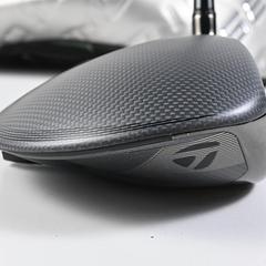 Taylormade Qi35 Max Driver / 10.5 Degree / Regular Flex Fujikura Air Speeder 50 - Image 7