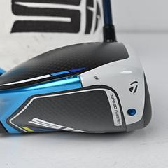 Taylormade SIM2 Max Driver / 10.5 Degree / Regular Flex Ventus Blue 5 Shaft - Image 3