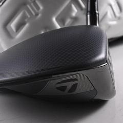 Taylormade Qi35 Max Driver / 9 Degree / Stiff Flex Fujikura Ventus Blue 5 Shaft - Image 3