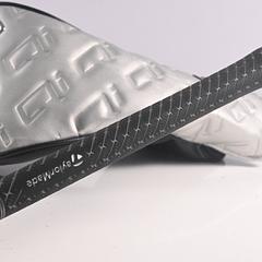 Taylormade Qi35 Driver / 9 Degree / Regular Flex Fujikura Ventus Blue 5 Shaft - Image 8