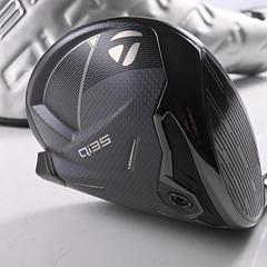 Taylormade Qi35 Driver / 10.5 Degree / Regular Flex Reax Blue 50 Shaft - Image 4