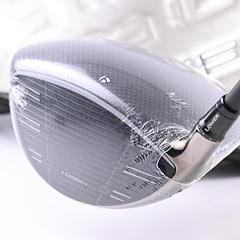 Taylormade Qi35 Max Lite Driver / 10.5 Degree / Regular Flex Vanquish 4 Shaft - Image 2