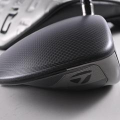 Taylormade Qi35 Max Driver / 10.5 Degree / Stiff Flex C6 Series 60 Shaft - Image 7