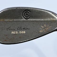 Cleveland 588 Original Gap Wedge / 53 Degree / Stiff Flex Dynamic Gold Shaft - Image 1