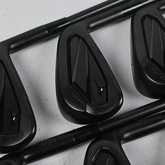 Mizuno JPX 925 Forged Irons / 5-PW / Stiff Flex Dynamic Gold Tour Issue 115 S400 - Image 1