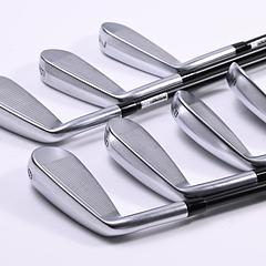 Cleveland Zipcore XL Irons / 5-PW+SW / Regular Flex UST Helium Nanocore 60 - Image 4