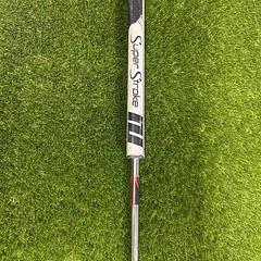 Odyssey White Hot XG Rossie 35" Putter - Image 4