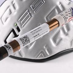 Taylormade Qi35 Driver / 10.5 Degree / Stiff Flex UST ATTAS Speed Series 40 - Image 3