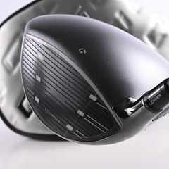 Taylormade Qi35 Max Driver / 10.5 Degree / Regular Flex Cypher 2.0 50 Shaft - Image 4