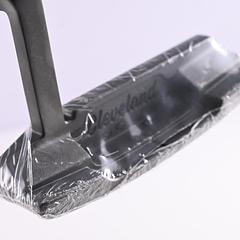 Ladies Cleveland Huntington Beach Soft Premier #4 Putter / 33 Inch - Image 3