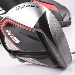 Taylormade M5 Driver / 10.5 Degree / Regular Flex Fujikura Atmos Orange 5 Shaft - Image 1