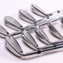 Callaway Rogue ST Max Irons / 5-PW+AW+GW+SW / Regular Flex Elevate MPH 95 Shafts - Image 4