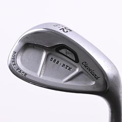 Cleveland 588 RTX Gap Wedge / 52 Degree / Wedge Flex Dynamic Gold Shaft - Image 1