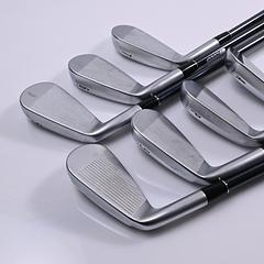 Srixon ZXi4 Irons / 5-PW+GW / Regular Flex UST Mamiya Recoil Dart 65 Shafts - Image 4