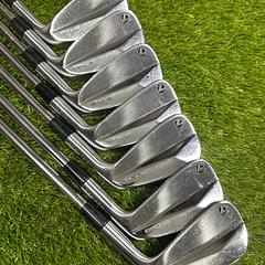 TaylorMade P7MB 4-PW Irons - Image 1