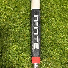 Wilson Infinite Michigan Avenue 34" Putter - Image 4