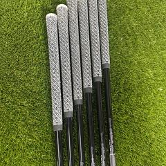 TaylorMade P790 5-PW Irons - Image 2