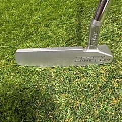 Scotty Cameron Special Select Newport 2.5 33" Putter - Image 2