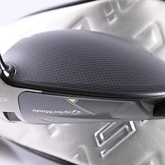 Taylormade Qi35 Driver / 10.5 Degree / Regular Flex Fujikura Air Speeder 50 - Image 5