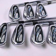 Mizuno JPX 800 Irons / 4-PW / Regular Flex Dynalite Gold XP R300 Shafts - Image 2