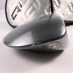 Taylormade Qi35 Driver / 10.5 Degree / Regular Flex Ventus Blue 5 Shaft - Image 4