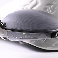 Taylormade Qi35 Driver / 10.5 Degree / Regular Flex Fujikura Ventus Blue 5 Shaft - Image 5