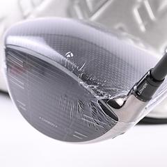 Taylormade Qi35 Max Lite Driver / 10.5 Degree / Regular Flex Vanquish 4 Shaft - Image 4