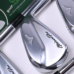 Mizuno Pro 225 Irons / 4-PW+GW / Stiff Flex Dynamic Gold S300 Shaft - Image 1