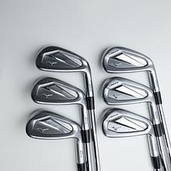 Used Mizuno JPX 925 Forged Iron Set / 5 - PW / Regular Flex - Image 2