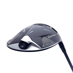 Used TaylorMade Qi35 Max Lite Driver / 12.0 Degrees / Regular Flex - Image 2