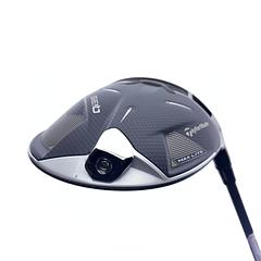 Used TaylorMade Qi35 Max Lite Driver / 10.5 Degrees / Regular Flex - Image 2