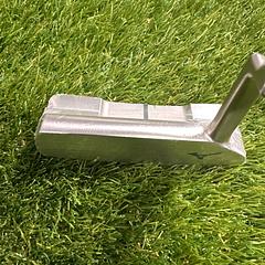 Mizuno MCraft OMOI 4 Double Nickel 35" Putter - Image 2