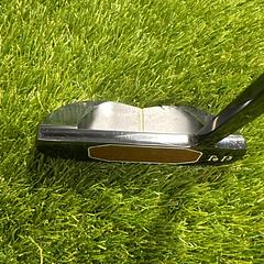 Scotty Cameron Long Slant Del Mar Two 35" Putter - Image 2