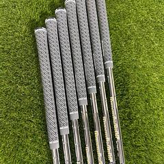 TaylorMade P790 4-PW Irons - Image 2