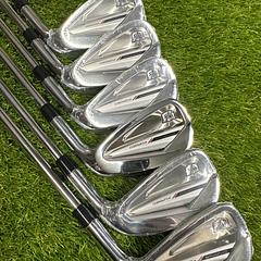 Wilson Dynapwr 5-PW Irons - Image 1