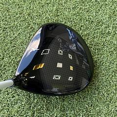 Mizuno ST-X 220 Golf Driver / 10.5 Degree / Senior Flex - Image 3
