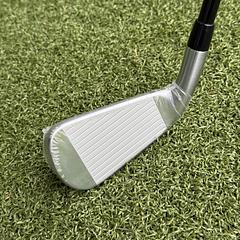 Titleist U505 #4 Utility Iron / 22 Degree / Regular Flex - Image 3