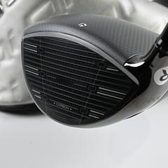 Taylormade Qi35 Driver / 10.5 Degree / Regular Flex Fujikura Ventus Blue 5 Shaft - Image 4