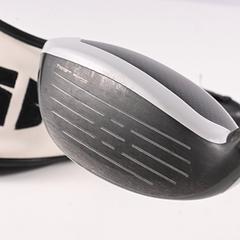 Taylormade SIM2 Max #4 Hybrid / 22 Degree / Stiff Flex Ventus Blue 7 Shaft - Image 4