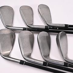 Taylormade M4 Irons / 5-PW+SW / Regular Flex Fujikura Atmos Red 6 Shafts - Image 4